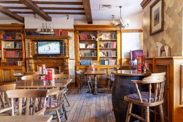 Ресторан Вильям Басс / The William Bass Pub. Основной зал, фото 1