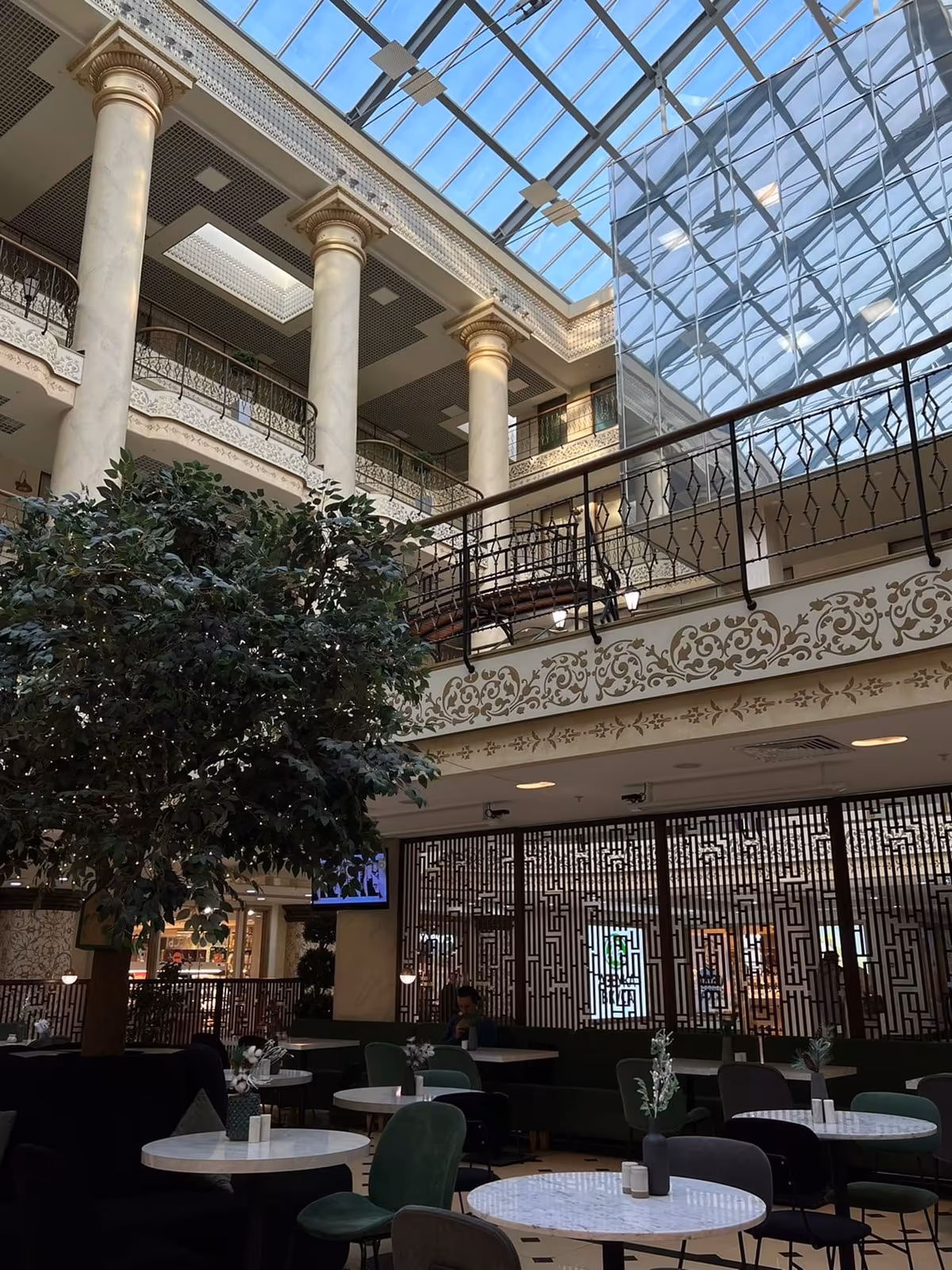 Кафе Лобби Бар / Lobby Bar Основной зал