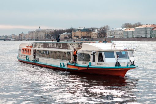 Теплоход Корюшка. Салон теплохода, фото 4