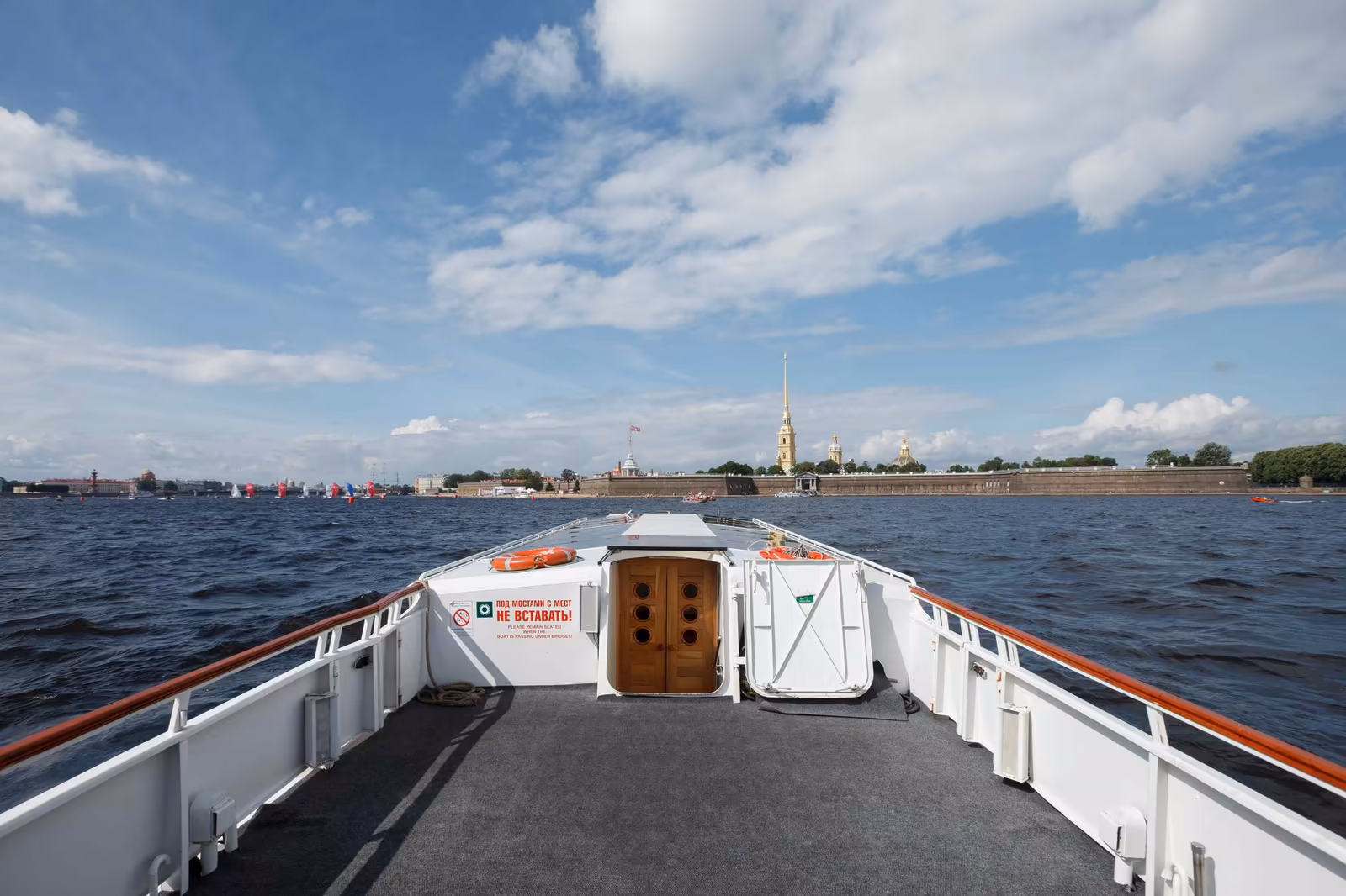 Теплоход Галактика Салон теплохода