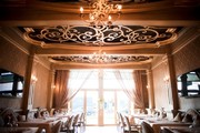 Ресторан Чаплин-Холл. VIP-зал с панорамными окнами