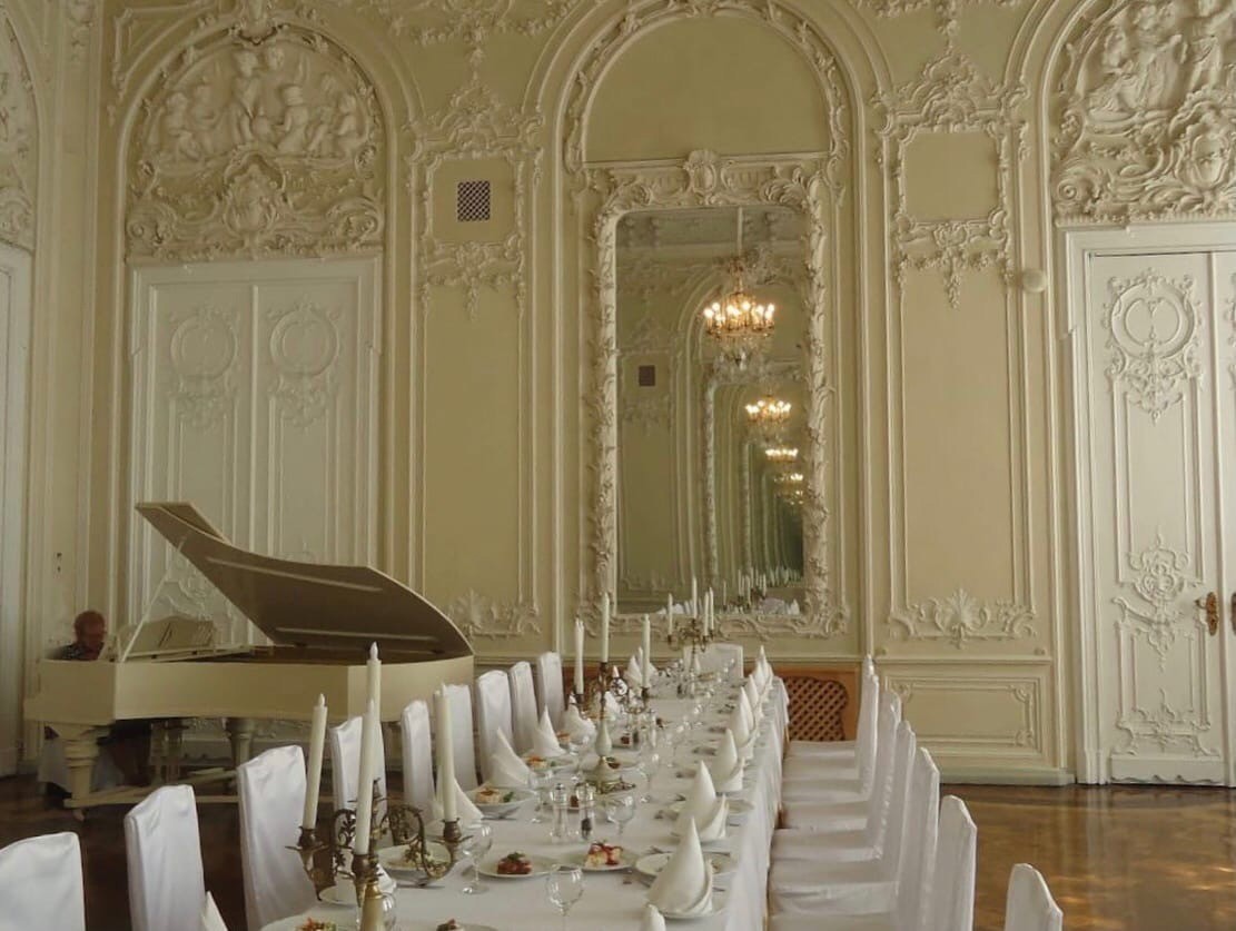 Николаевский дворец Белая гостиная