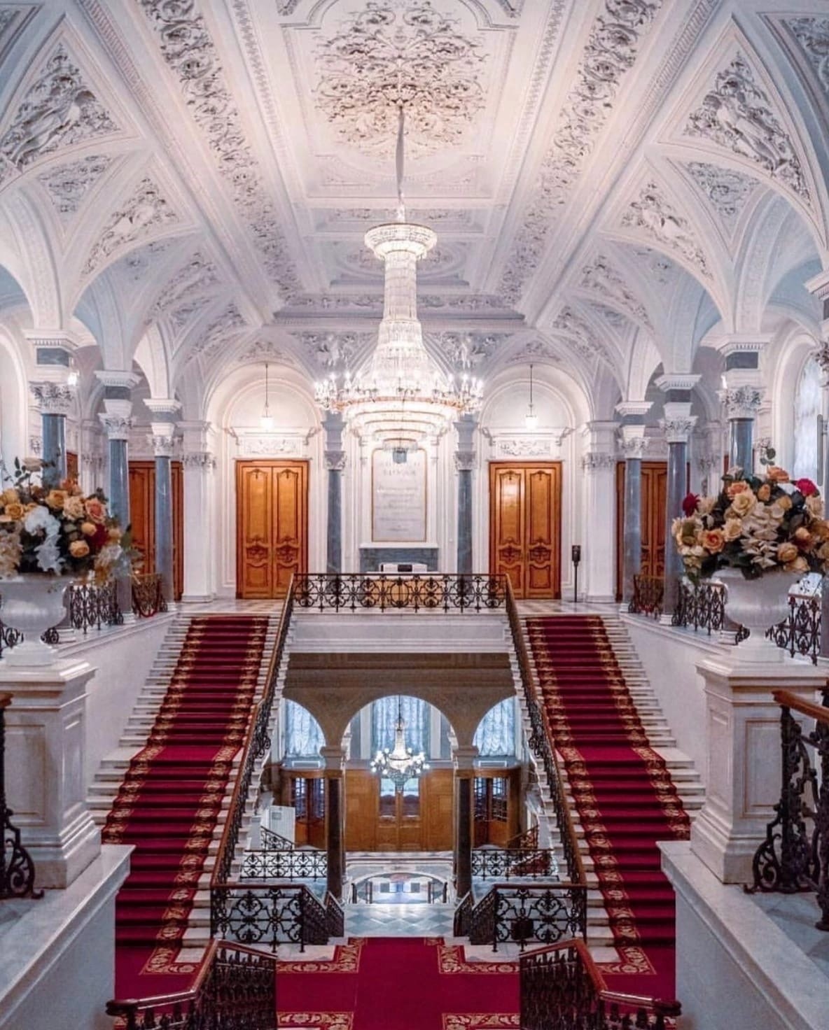 Николаевский дворец Парадная лестница