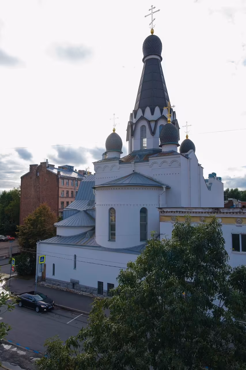 Поминальная трапеза Помним-любим на Роменской
