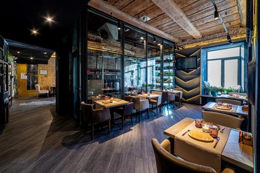 Ресторан Брассерия Крик / Brasserie Kriek на Невском. Пространство ресторана, фото 7
