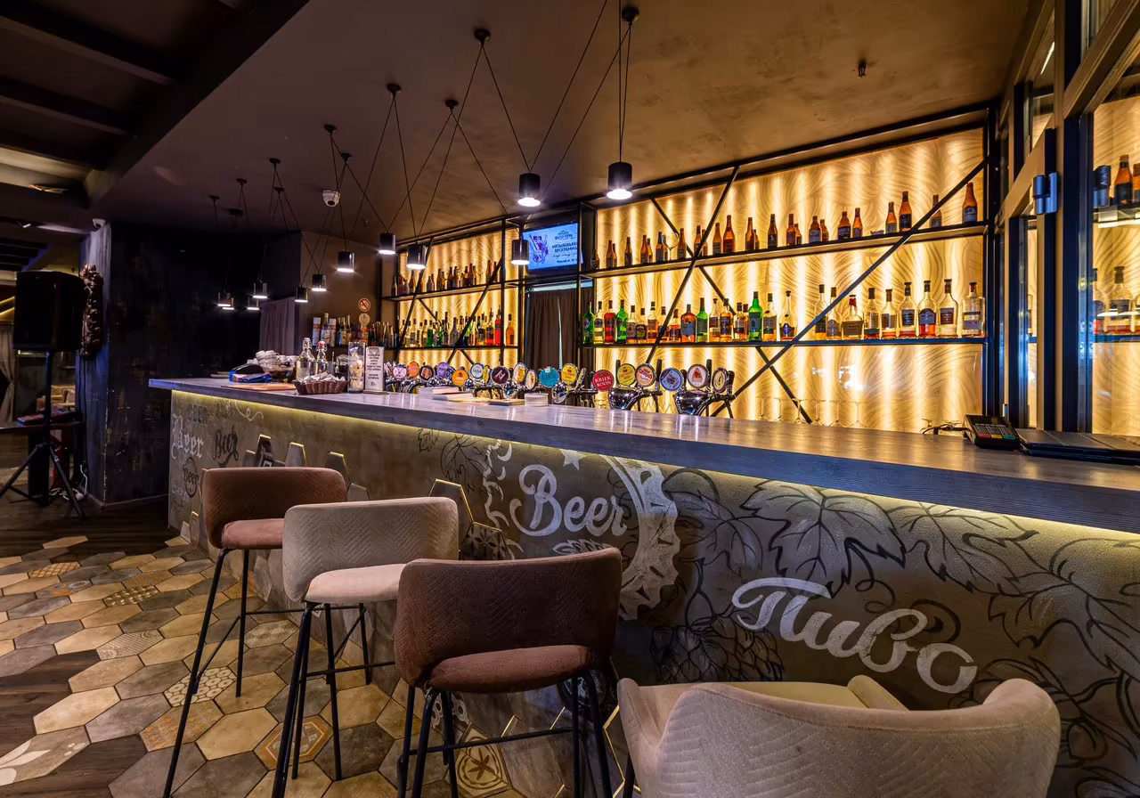 Ресторан Брассерия Крик / Brasserie Kriek на Коломяжском Пространство ресторана